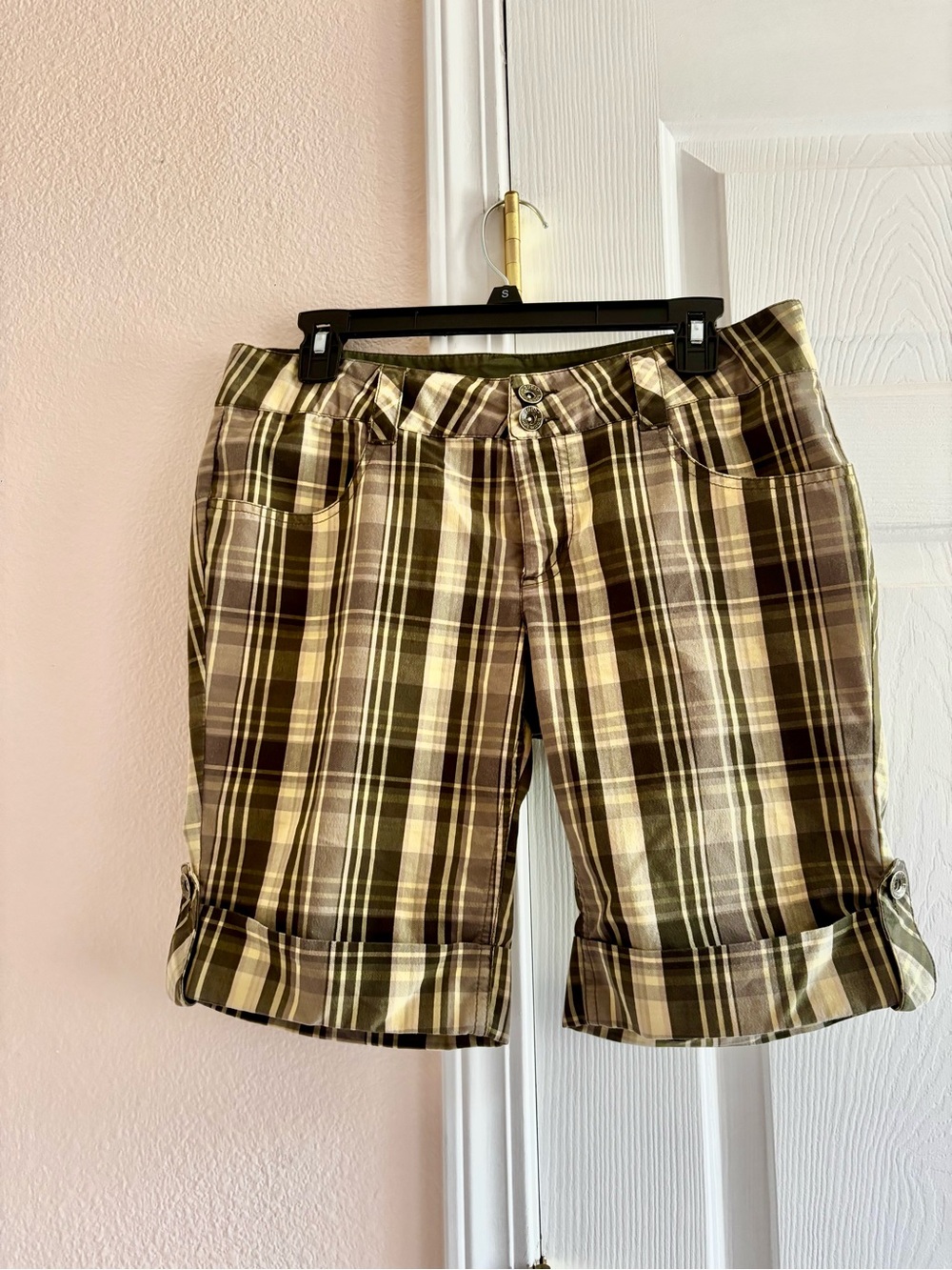 Y2K Vintage Green Plaid Bermuda Shorts Size 13/ waist 32